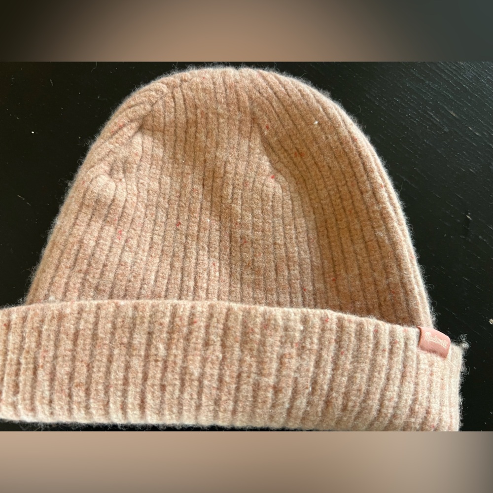 Madewell Merino Wool Chunky Cuffed Beanie light pink and cream Logo guc